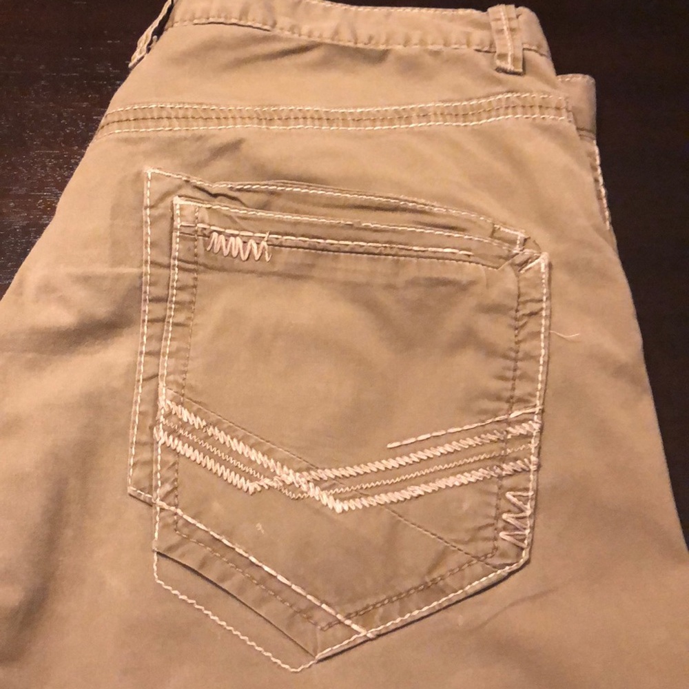BKE Buckle Mens khaki pants.